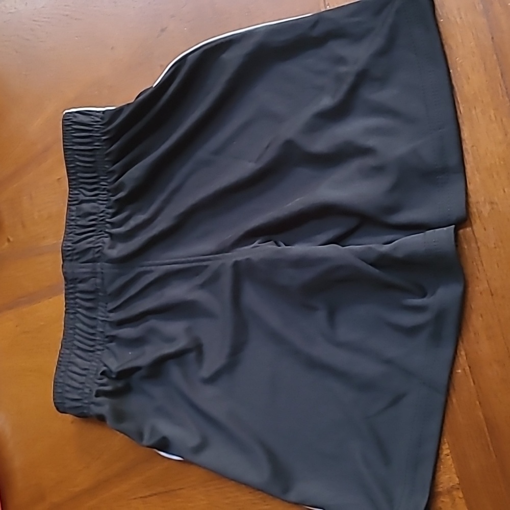 Under Armour kids short sz 4 - Picture 6 of 11